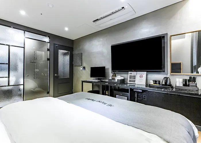 Triple 8 Hotel